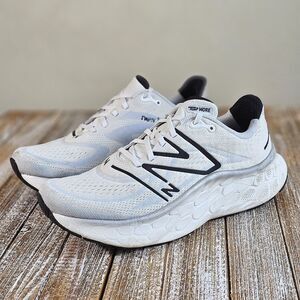 New Balance Fresh Foam More V4 Running Shoes Men's 10 White Black MMORCW4 1080